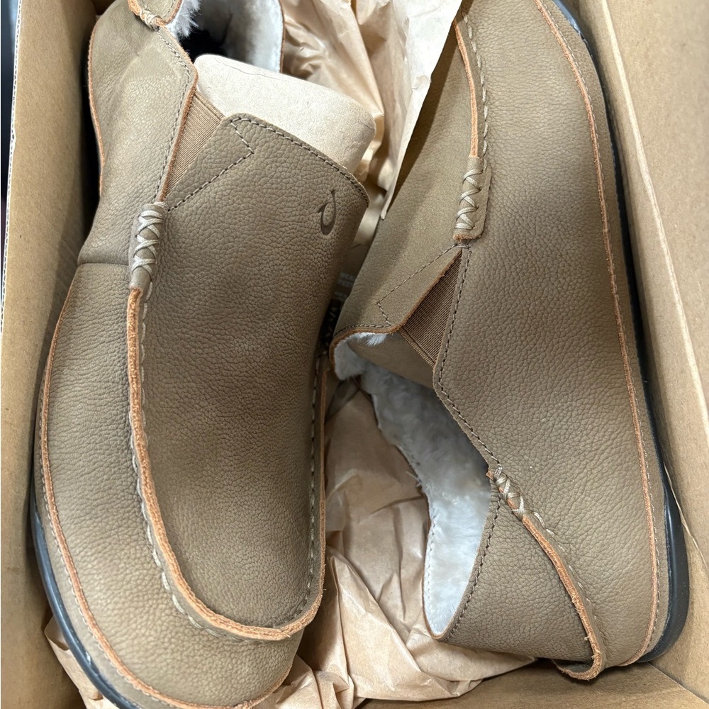 OluKai Tan Loafers Slip-Ons Casual Shoes NWT